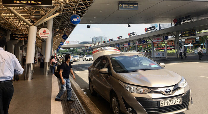 Xe di san bay tan son nhat 7